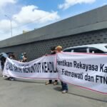 Koalisi Rakyat Soroti Kriminalisasi Dua Perempuan di Sulsel, Desak Evaluasi Aparat Penegak Hukum 3 Koalisi Rakyat Menuntut Keadilan (KRMK) menggelar aksi damai di Makassar, menuntut dihentikannya dugaan rekayasa hukum terhadap dua perempuan, Fatmawati dan FTN.