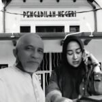 Sidang Kasus Penganiayaan Tanti Rudjito Ditunda, Publik Pertanyakan Transparansi PN Makassar 6 Tanti Rudjito di Pengadilan Negeri Makassar untuk menghadiri sidang lanjutan kasus penganiayaan yang menimpanya, Senin (20/10/2025). Sidang kembali ditunda karena salah satu hakim berhalangan hadir.