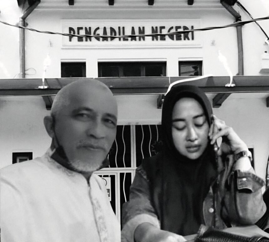 Sidang Kasus Penganiayaan Tanti Rudjito Ditunda, Publik Pertanyakan Transparansi PN Makassar 1 Tanti Rudjito di Pengadilan Negeri Makassar untuk menghadiri sidang lanjutan kasus penganiayaan yang menimpanya, Senin (20/10/2025). Sidang kembali ditunda karena salah satu hakim berhalangan hadir.