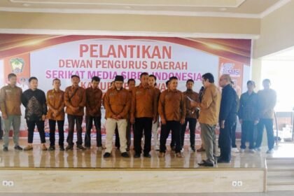 Para pengurus SMSI Kabupaten Gowa periode 2025–2028 resmi dilantik di Objek Wisata Je’ne Tallasa Sileo, menegaskan komitmen media siber daerah untuk memperkuat profesionalisme dan kolaborasi dalam membangun ekosistem informasi yang sehat.