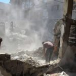 Rakyat Gaza Mulai Bangkit: Perbaikan Infrastruktur Jadi Simbol Harapan 3 Warga Gaza membersihkan puing bangunan di tengah upaya pemulihan infrastruktur kota pascaperang, (26/10/2025). (aliabuaqa/ho/mp)