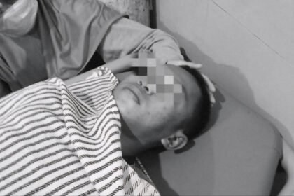 Seorang prajurit muda TNI ditemukan meninggal dunia secara tidak wajar di lingkungan satuannya. Keluarga menduga ada unsur kekerasan dan menuntut penyelidikan terbuka.