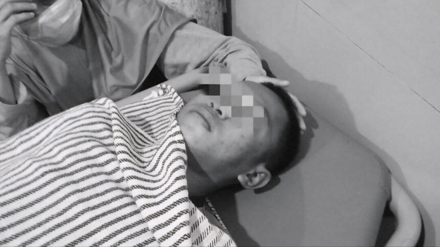 Seorang prajurit muda TNI ditemukan meninggal dunia secara tidak wajar di lingkungan satuannya. Keluarga menduga ada unsur kekerasan dan menuntut penyelidikan terbuka.