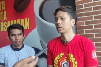 Ketua DPC Pandawa Pattingalloang Kecam Dugaan Perampasan Kendaraan oleh Debt Collector 19 Ketua DPC Pandawa Pattingalloang Makassar, Imran, mengecam aksi dugaan perampasan kendaraan oleh debt collector Moladin Finance dan mendesak penegakan hukum yang adil tanpa pandang bulu.