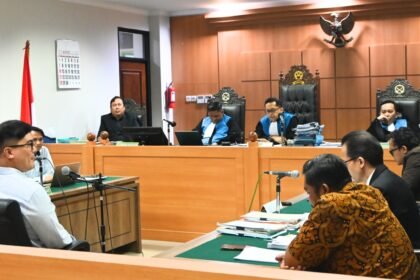 Henry Darmawan Hutagaol, SH., LLM., selaku ahli administrasi, menyampaikan keterangan dalam persidangan Perkara No. 212/G/2025/PTUN.JKT di Pengadilan Tata Usaha Negara Jakarta, (30/9/2025).