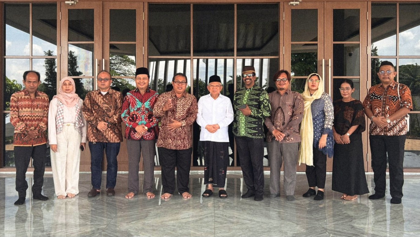 KH. Ma’ruf Amin Resmi Jadi Ketua Dewan Penasihat SMSI: Perkuat Peran Media Siber Bermoral dan Berakhlak 2 IMG 20251104 WA0566