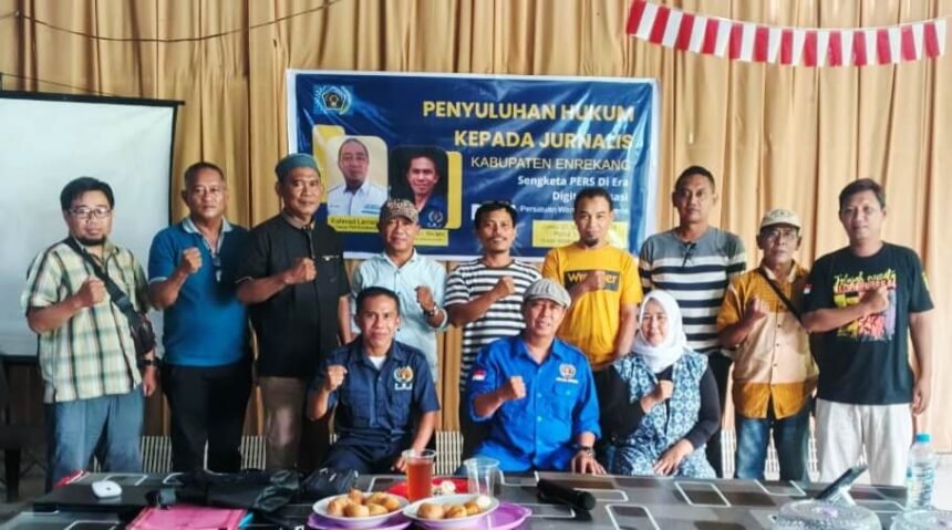 Persatuan Wartawan Indonesia (PWI) Kabupaten Enrekang menggelar penyuluhan hukum bagi para jurnalis setempat.