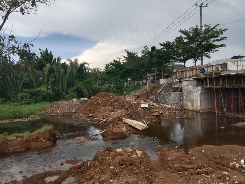 Jembatan dalam Bukit Baruga Antang. (tim)