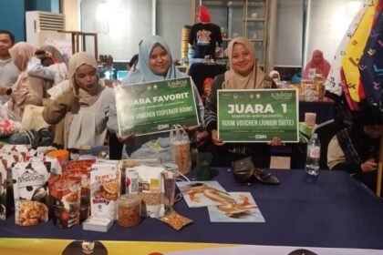 UMKM Enrekang raih Juara 1 Konten Digital AI dan Juara Favorit Wastra Muslimah di UMKM FIESTA 2025.