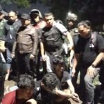 Aparat gabungan TNI-Polri redam situasi konflik di Sapiria-Borta, Makassar. Aparat gabungan tingkatkan pengamanan, (18/11/2025).