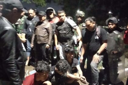 Aparat gabungan TNI-Polri redam situasi konflik di Sapiria-Borta, Makassar. Aparat gabungan tingkatkan pengamanan, (18/11/2025).