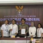 Penandatanganan kontrak proyek SDA antara WIKA dan Ditjen Cipta Karya di Jakarta.