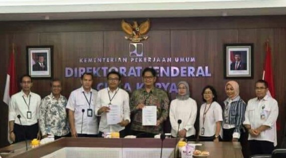 Penandatanganan kontrak proyek SDA antara WIKA dan Ditjen Cipta Karya di Jakarta.