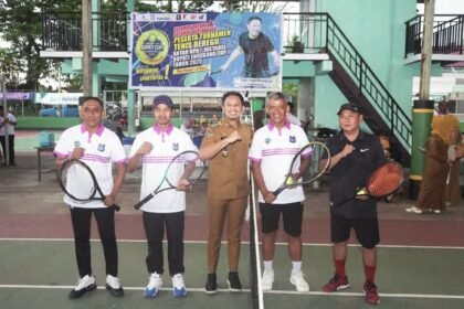 Bupati Yusuf Ritangnga mengapresiasi penyelenggaraan turnamen tenis beregu sebagai wadah mempererat hubungan antarinstansi, (24/11/2025).