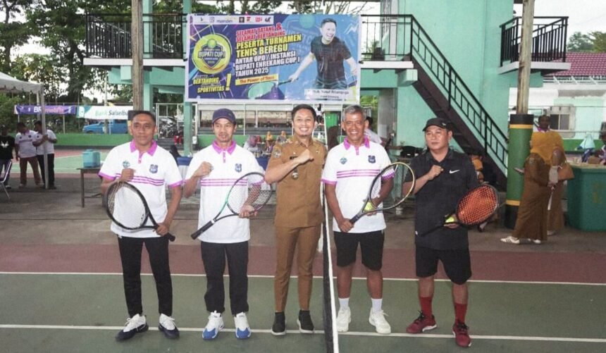 Bupati Yusuf Ritangnga mengapresiasi penyelenggaraan turnamen tenis beregu sebagai wadah mempererat hubungan antarinstansi, (24/11/2025).