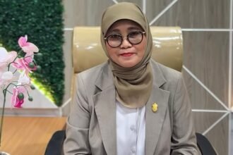 Prof. Dr. Farida Patittingi, SH, M.Hum. (IG: faridapatittingi.official)