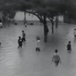 Banjir yang melanda kawasan Rutan Kelas I Medan, warga binaan dievakuasi ke lokasi aman, (27/11/2025).