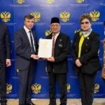 Penyerahan bantuan kemanusiaan dari Kedubes Rusia kepada PPWI berlangsung hangat di Wisma Kedubes Rusia, Jakarta, sebagai wujud solidaritas lintas negara untuk korban banjir bandang di Sumatera.