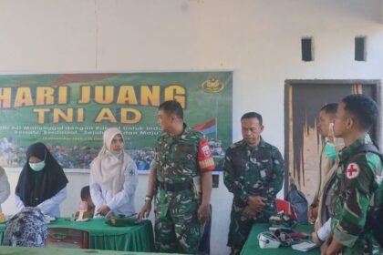 Petugas medis dan personel TNI AD di Enrekang bersiap memberikan layanan kesehatan gratis dalam rangka peringatan Hari Juang Kartika ke-80.