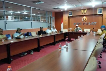 Panitia Hari Pers Nasional (HPN) 2026 menggelar Rapat Persiapan dan Evaluasi Bidang III di Sekretariat PWI Pusat, Gedung Dewan Pers, Jalan Kebon Sirih, Jakarta Pusat, Kamis (11/12/2025).