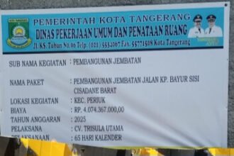 Proyek pembangunan jembatan dengan nilai kontrak sebesar Rp 4,07 miliar yang bersumber dari APBD Kota Tangerang Tahun Anggaran 2025. Waktu pelaksanaan proyek ditetapkan selama 65 hari kalender.