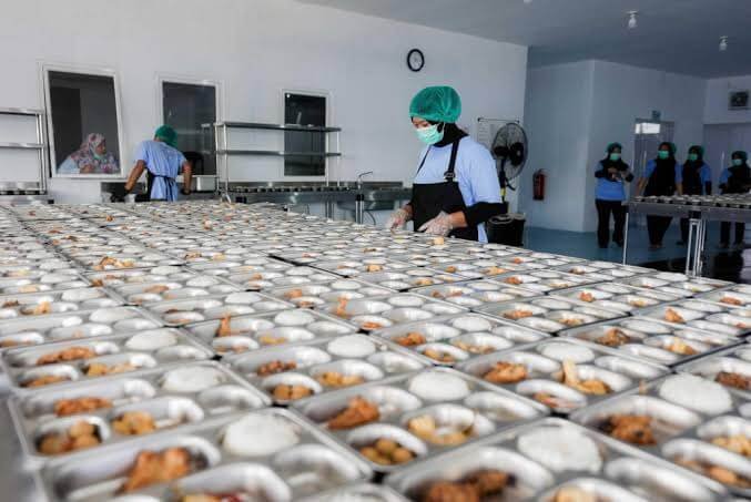 BGN menegaskan pemenuhan gizi bagi ibu hamil, ibu menyusui, dan balita tetap jadi prioritas utama Program Makan Bergizi Gratis, termasuk di akhir 2025. Kelompok 1.000 HPK dinilai krusial dan tak boleh terputus meski masa liburan.