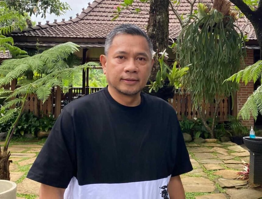 Ketua Umum Serikat Pers Republik Indonesia (SPRI), Heintje Mandagi.