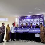 UNIMEN resmi melaunching PMB 2026 sekaligus menyerahkan Beasiswa Internal senilai Rp1,05 miliar kepada mahasiswa baru sebagai komitmen membuka akses pendidikan tanpa hambatan biaya.