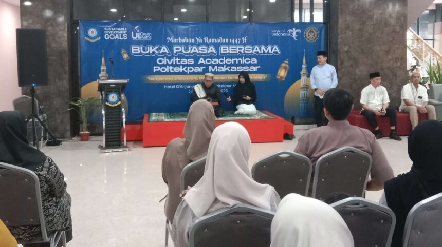 Civitas academica Politeknik Pariwisata Makassar mengikuti kegiatan buka puasa bersama dalam rangka Ramadan 1447 Hijriah yang digelar di Hotel D’Anjong, Makassar, sebagai ajang mempererat silaturahmi dan kebersamaan di lingkungan kampus.