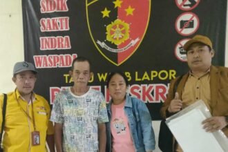 Korban bersama tim kuasa hukum melapor ke polisi terkait dugaan penipuan dan penggelapan di Makassar.