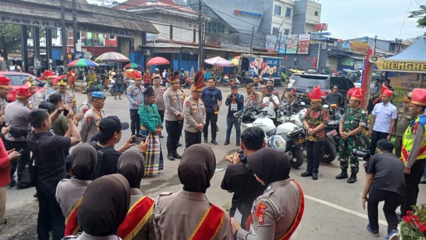 Kapolda Sulsel Irjen Pol. Djuhandhani Rahardjo Puro, S.H., M.H melakukan peninjauan dan pengecekan Pos Terpadu Operasi Ketupat Tahun 2026, Kamis (19/3/2026) siang lalu.