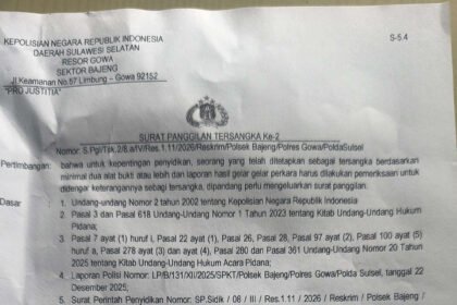 Surat panggilan tersangka dari Polsek Bajeng terkait kasus dugaan penipuan dan penggelapan di Kabupaten Gowa.