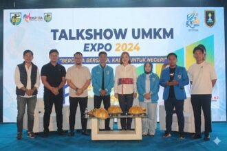 Talkshow UMKM Expo 2024 di Makassar mempertemukan pelaku usaha dan pemangku kepentingan untuk mendorong UMKM naik kelas melalui kolaborasi dan inovasi.