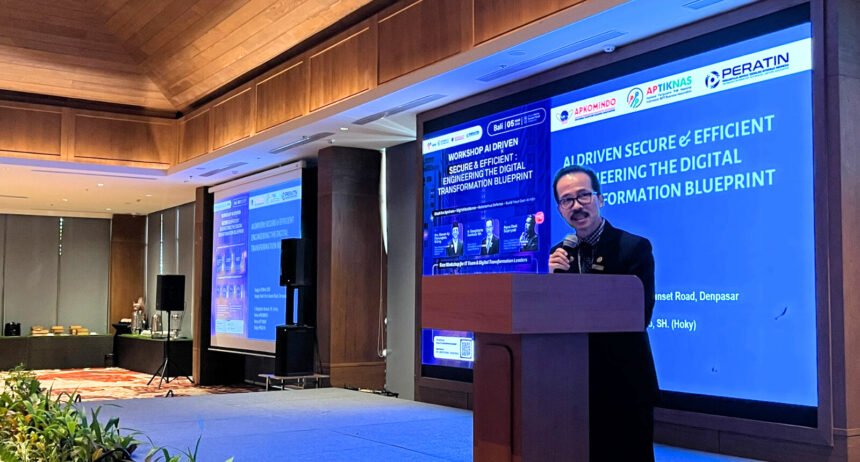 Ketua Umum APKOMINDO dan APTIKNAS, Soegiharto Santoso