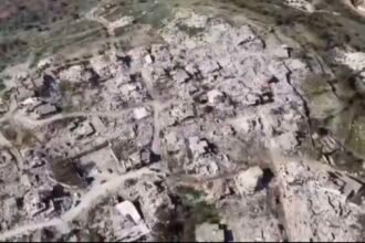 Puluhan ribu warga Lebanon kehilangan tempat tinggal akibat serangan Israel, krisis pengungsi kian memburuk.