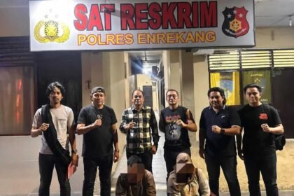 Satreskrim Polres Enrekang berhasil mengungkap kasus dugaan pencurian di Kecamatan Masalle dan mengamankan dua terduga pelaku beserta barang bukti emas hasil curian.