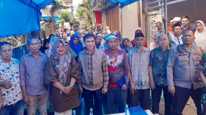 Kebersamaan warga dan DPRD Sulsel dalam pengawasan APBD 2026 di Kelurahan Pandang, Panakkukang. Aspirasi masyarakat soal BPJS, PPDB, hingga lingkungan jadi perhatian utama.