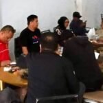 Suasana rapat konsolidasi jajaran redaksi Media Sinergi di Sengkang jelang Konfercab PWI Sulsel 2026.