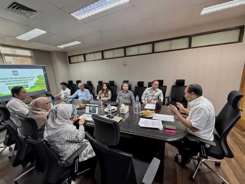 GAPERKASINDO saat melakukan audiensi dengan Kemendagri membahas inovasi pertanian dan penguatan ketahanan pangan nasional di Jakarta.