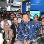 Menko AHY meninjau pameran teknologi air dan smart city dalam rangkaian IISMEX 2026 di JIExpo Kemayoran, Jakarta.