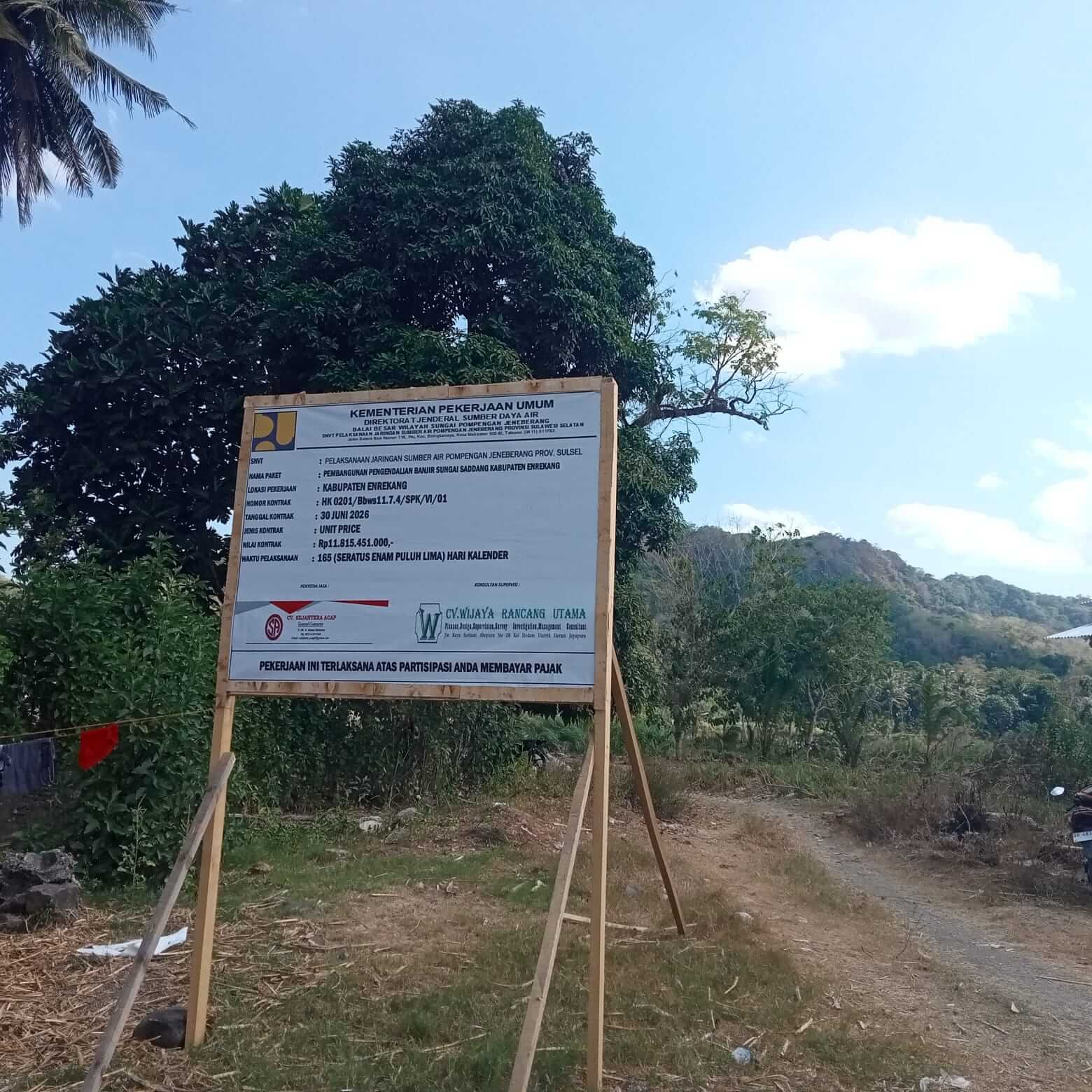 Proyek Pengendalian Banjir Sungai Saddang Enrekang Disorot, PPK Klaim Material Sesuai Spesifikasi 2 IMG 20260827 WA0821