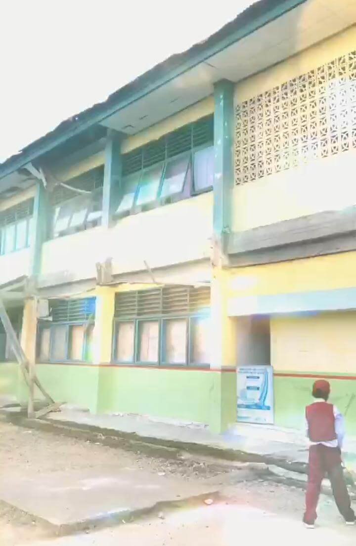 Atap SDN 4 Maroangin Enrekang Ambruk, Siswa Lolos dari Bahaya 2 IMG 20260831 WA0366