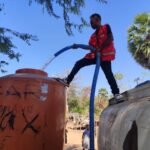 Palang Merah Indonesia (PMI) menyalurkan 20.000 liter air bersih kepada masyarakat terdampak gempa bumi di Kabupaten Nagekeo, Nusa Tenggara Timur.