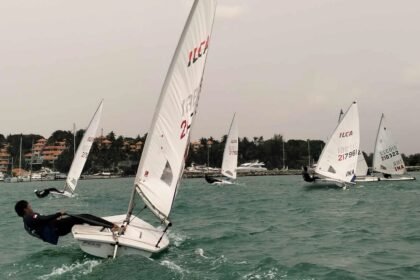 Peserta Kejuaraan Layar Piala Panglima TNI 2026 bersiap berkompetisi di perairan Batam, Kepulauan Riau, dalam ajang yang digelar 18 September 2026.