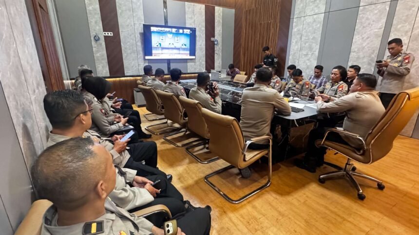 Rapat daring oleh Stamaops Polri pada Kamis (17/9/2026) yang diikuti jajaran Polresta Gowa dari ruang rapat Kapolresta Gowa. (ft/ho)