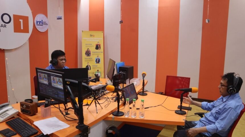 dialog interaktif di RRI Makassar.