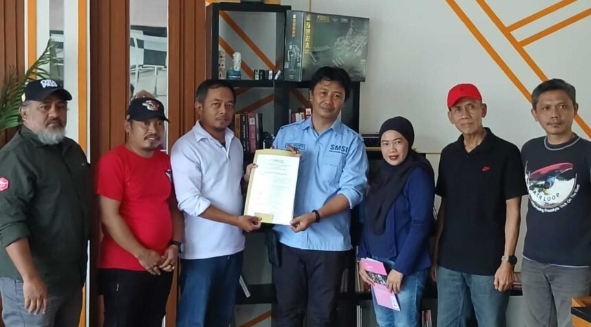 SMSI Lutim serahkan SK Panitia Muskab, persiapan menuju musyawarah November 2026.