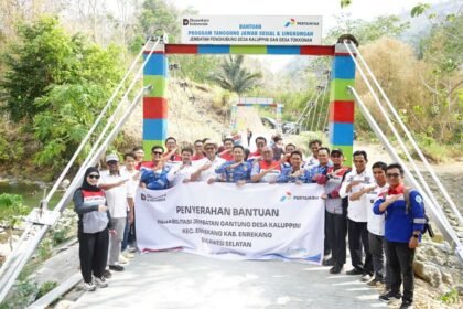 Jembatan gantung di Desa Kaluppini, Kecamatan Enrekang, Rabu (23/9/2026).