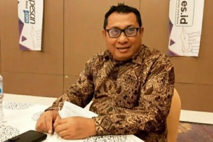 Firdaus, Ketua Umum Serikat Media Siber Indonesia (SMSI) dan Penasehat Persatuan Wartawan Indonesia (PWI) Pusat.