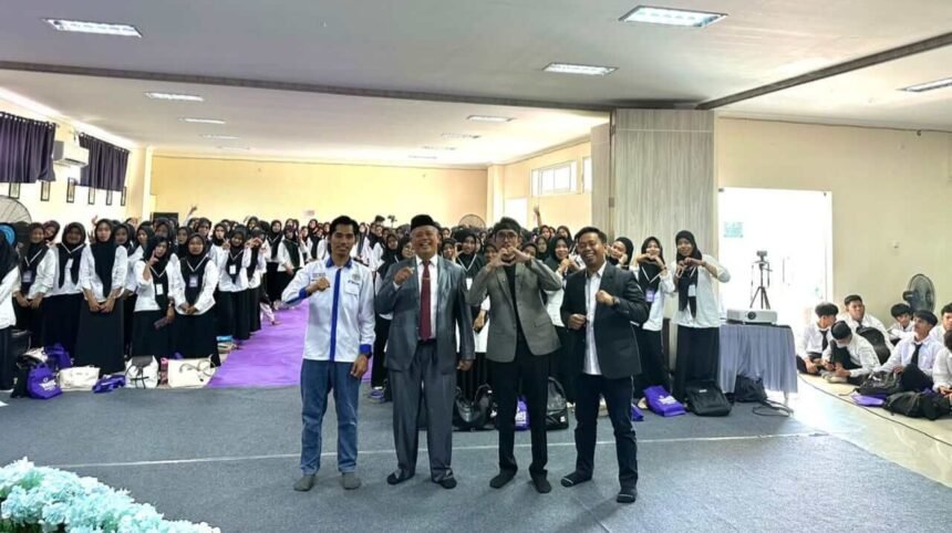 Masa Ta'aruf Mahasiswa (MASTA) UNIMEN Tahun Akademik 2026/2027 di Aula Kampus I UNIMEN, Enrekang, Rabu (23/9/2026).
